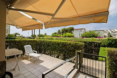 Planta baja en first linea - Roquer Marti