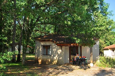 Haus mit überdachter Terrasse