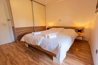 Charming Three Bedroom House Turanj