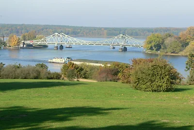 Großes Gartenapartment