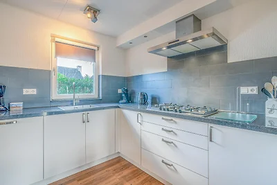 Charmante Villa mit Dampfkabine und Whirlpool