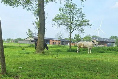 Haus neben seinem nährenden Wald
