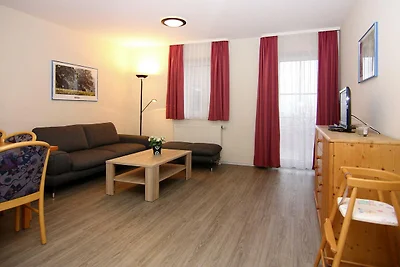 Appartement in Orth bij haven en vuurtoren