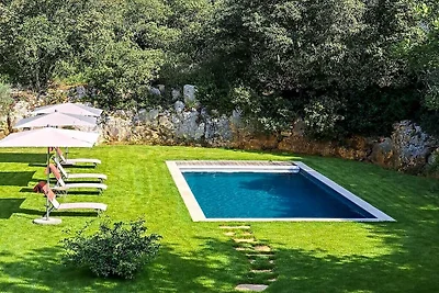 Ferienhaus in Bonnieux mit Schwimmbecken