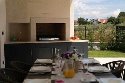 Villa a Nova Vas con terrazza