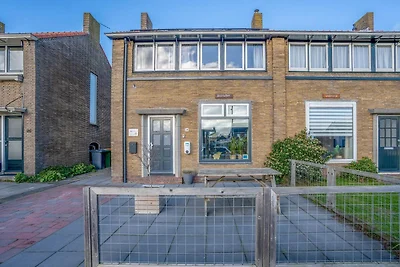 Modern eingerichtetes Ferienhaus für 5 Person...