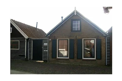 Ferienhaus in Stavoren mit Schwimmbecken