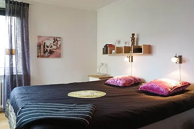 Villa in der Stadt in der Nähe von Meer und...