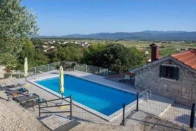 Villa in Imotski mit Schwimmbecken