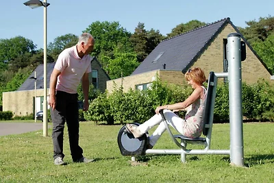 Charmantes Waldhaus, umgeben von einem Garten