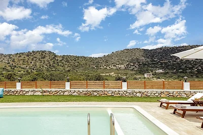 Nuova villa Melidoni con piscina