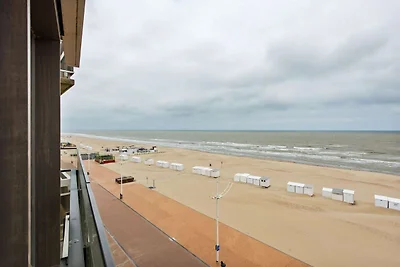 Appartement op de Zeedijk met Zeezicht
