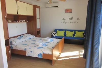 One-Bedroom Apartment with Terace with Sea...