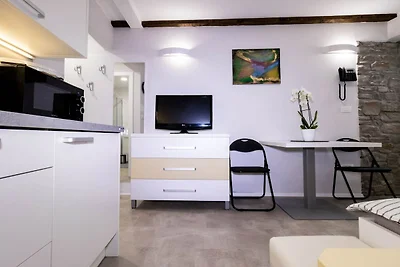 Piran Downtown Chic and Cozy Apartments - Cla...