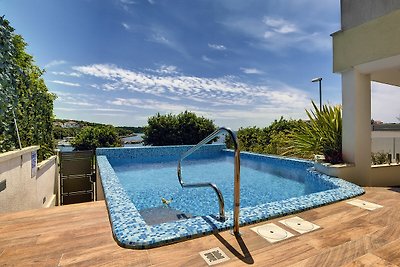 Villa per gli amanti della spiaggia con pisci...