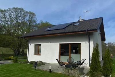 Ferienhaus, Garten mit Gartenhaus, Spielplatz