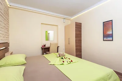 Villa Goldfield - One Bedroom Apartment with...