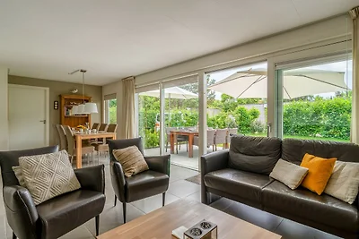 Geschmackvoll eingerichtetes Landhaus für 6...