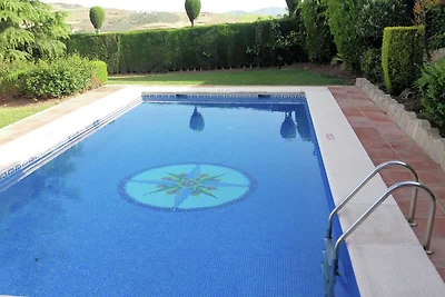 Gemütliche Villa mit Schwimmbad