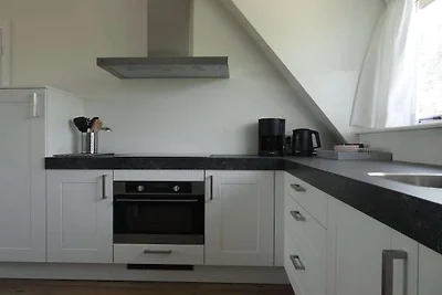 Appartement in Oostkapelle met zwembad