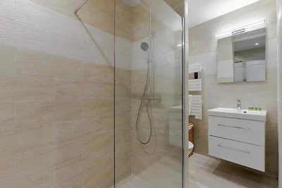 Appartamento moderno -1BR-4P-...