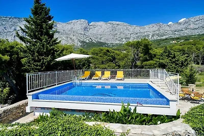 Ferienhaus in Tucepi mit Schwimmbecken