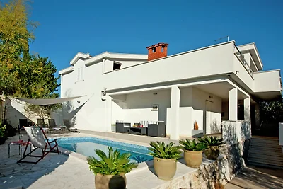Pittoresca casa vacanze sulla spiaggia