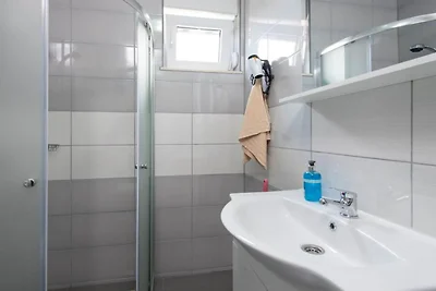 Peaceful Apartments Harfa-One Bedroom Apartme...