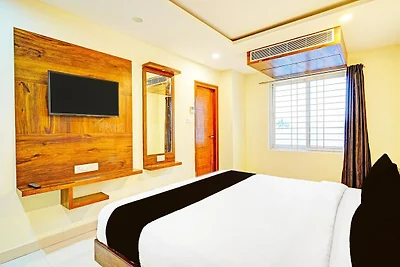Super Townhouse ITPL, ehemals Royal Rooms