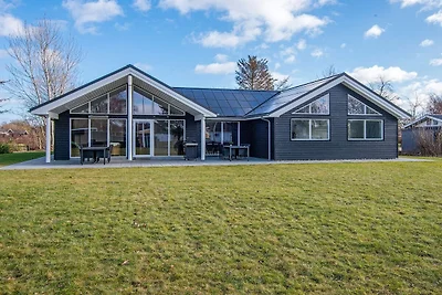 14 Personen Ferienhaus in Juelsminde