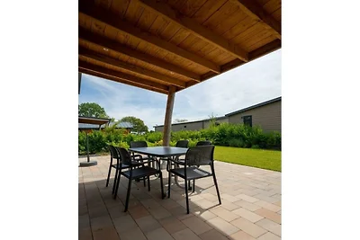Ferienhaus in Bovenkarspel mit Terrasse