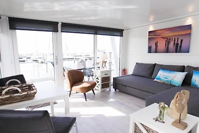 Marina Aesthetic Lodge Getaway