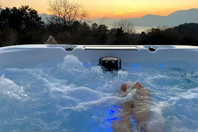 Villa mit bezauberndem Garten und...