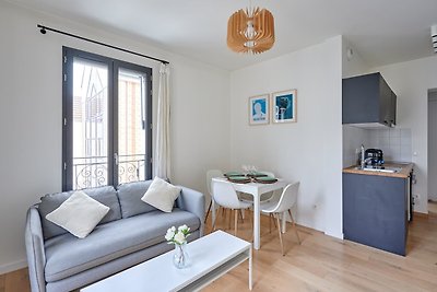 Neue Wohnung Boulogne gegenüber „Les...