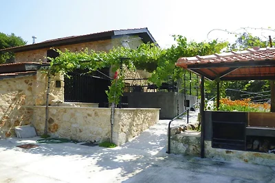 Maison en Pierre près de la Rivière Caima