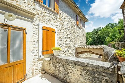 Charmantes Ferienhaus mit Terrasse im Gard