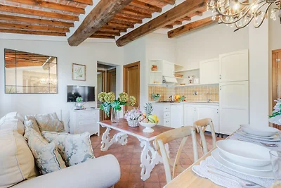 Bauernhaus in Lucca mit Weinbergblick