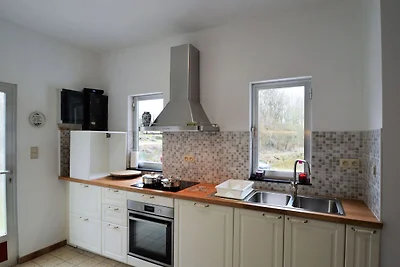 Ferienhaus in Rosée mit privaten Seen