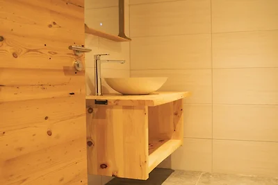 Bauernhaus in Bramberg mit Naturteich