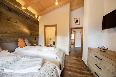 Luxe chalet met drie badkamers, nabij de...