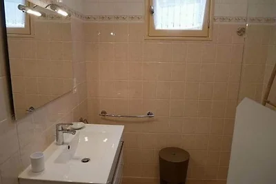 Pleasant Holiday Home in Salviac with Swimmin...