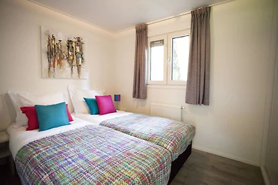 Elegant chalet 25 km Amsterdam