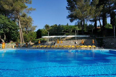 Mobile Home in Ferienresidenz mit Pool