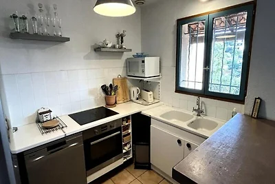 Haus nahe Pin de Bormes mit Terrasse BBQ