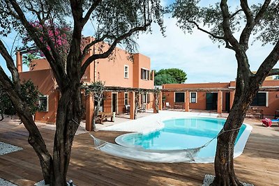 Bella villa a Marsala con piscina