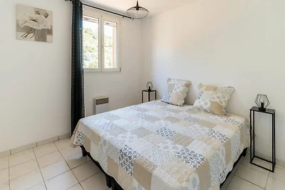Gemütliches Ferienhaus in Minerve mit Garten