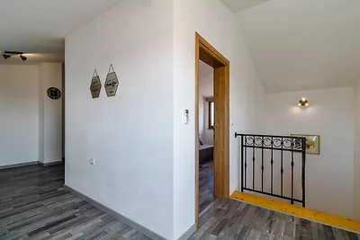 Ferienhaus in Loborika mit privatem Pool