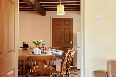 Ländlicher Rückzugsort mit Whirlpool, Keine...