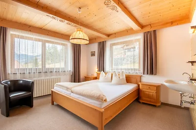Chalet con terrazza panoramica a Zell am...