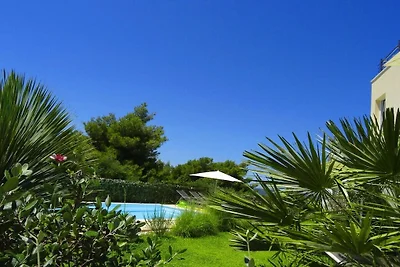 Ferienwohnung in Milna mit Schwimmbecken